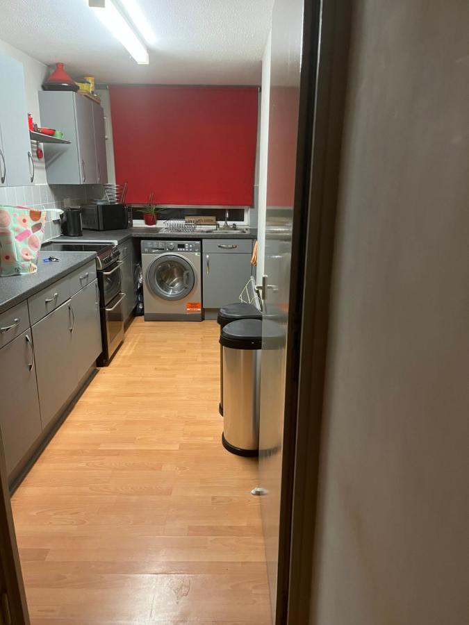 1 Bedroom Garden Flat Zone 2 ロンドン エクステリア 写真